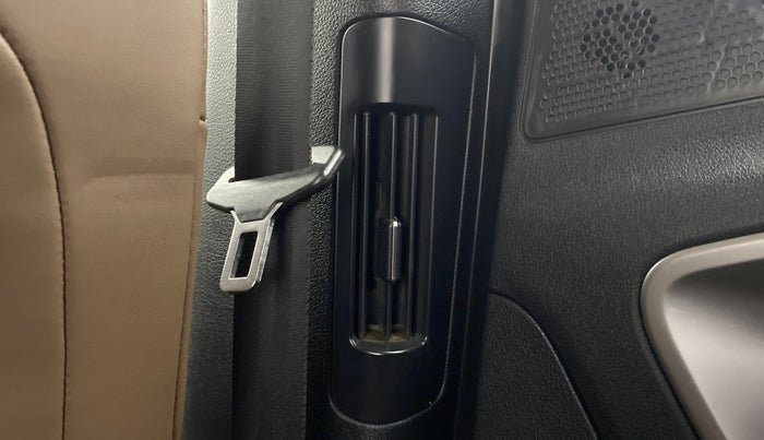 2020 Tata Harrier XZA + DUAL TONE, Diesel, Automatic, 24,344 km, Rear AC Vents