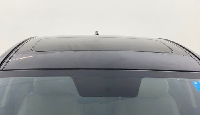 2022 Hyundai Verna SX 1.5 VTVT, Petrol, Manual, 67,082 km, Moonroof/ Sunroof