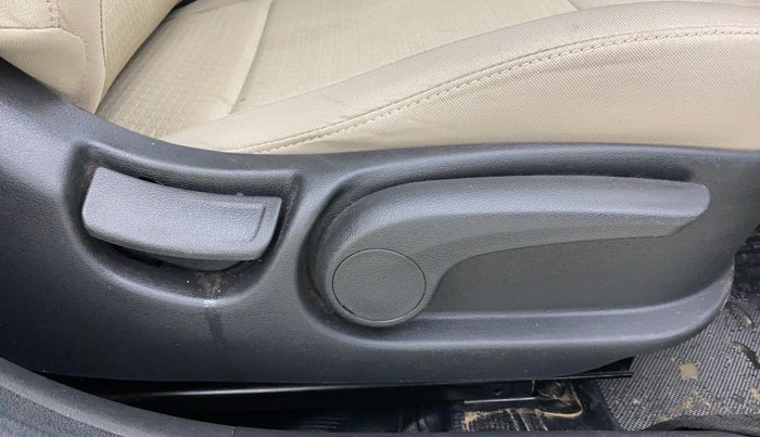 2022 Hyundai Verna SX 1.5 VTVT, Petrol, Manual, 67,082 km, Driver Side Adjustment Panel