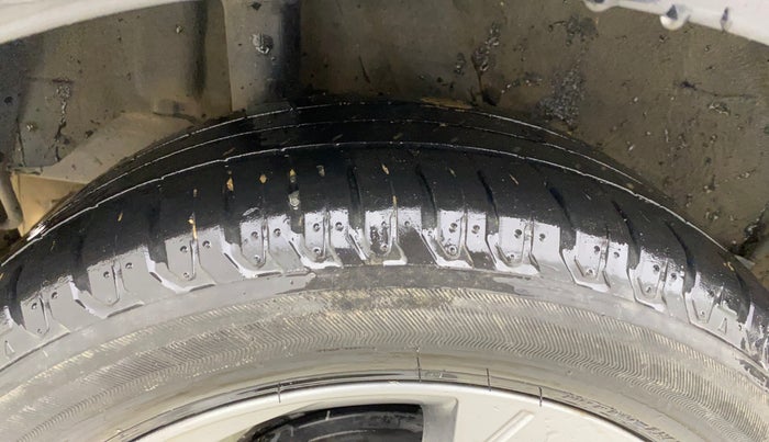 2022 Hyundai Verna SX 1.5 VTVT, Petrol, Manual, 67,082 km, Right Rear Tyre Tread