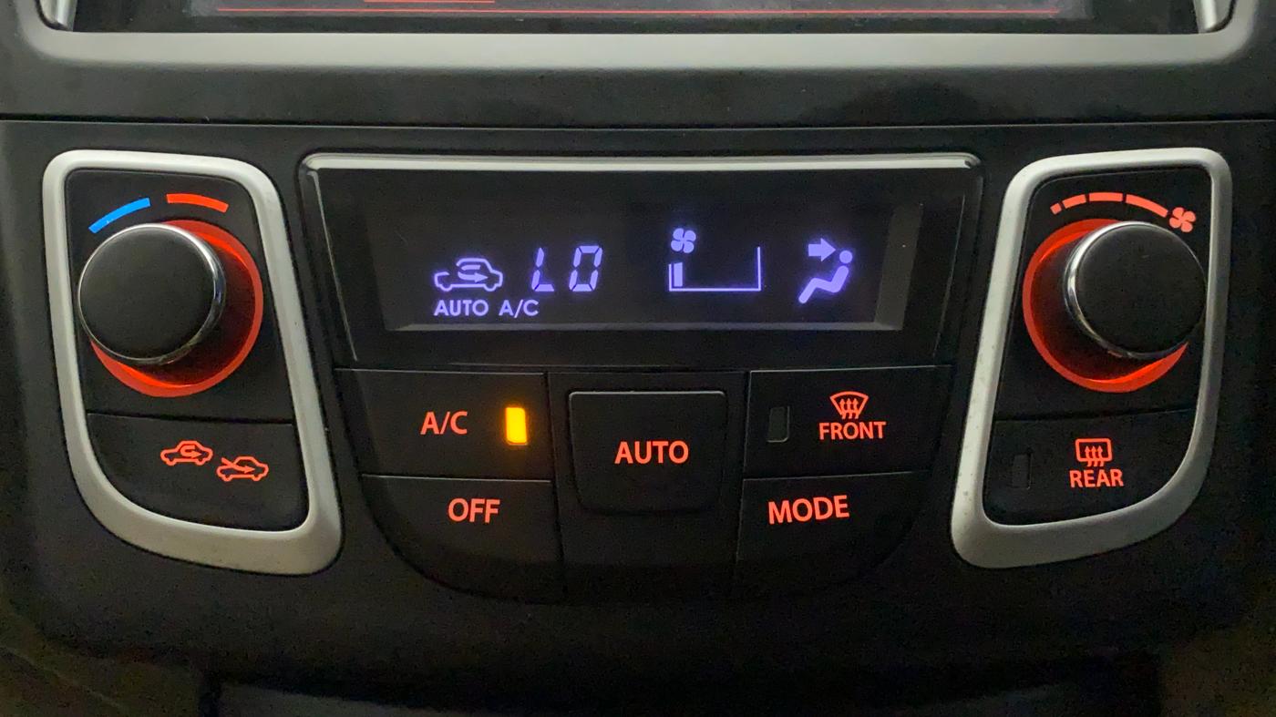 2017 Maruti Ciaz ZDI+ SHVS, Diesel, Manual, 22,161 km, Automatic Climate Control