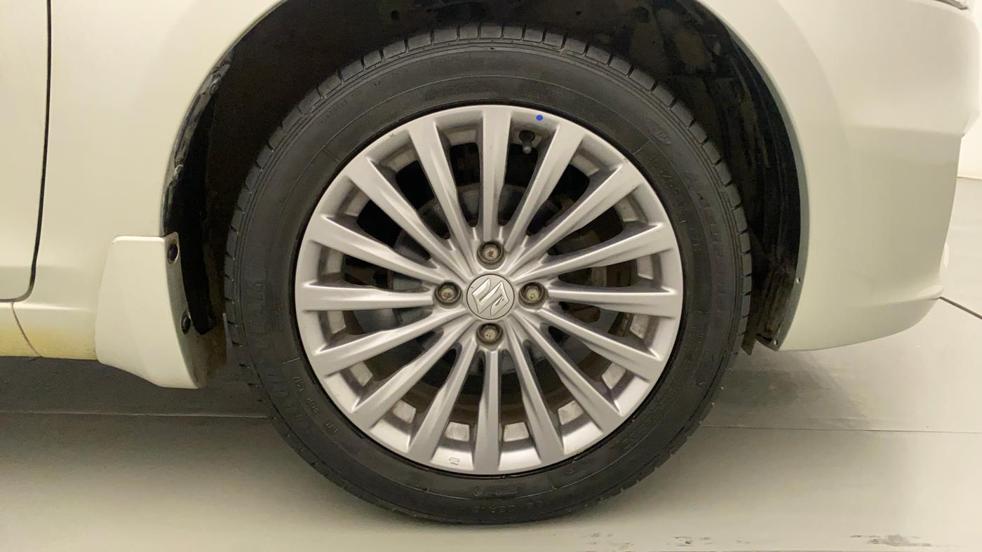 2017 Maruti Ciaz ZDI+ SHVS, Diesel, Manual, 22,161 km, Right Front Wheel
