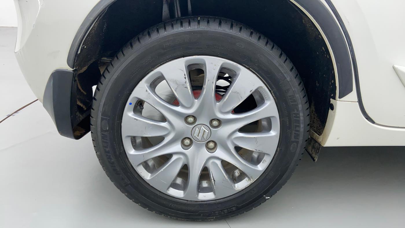 2017 Maruti Baleno DELTA PETROL 1.2, Petrol, Manual, 44,728 km, Right Rear Wheel