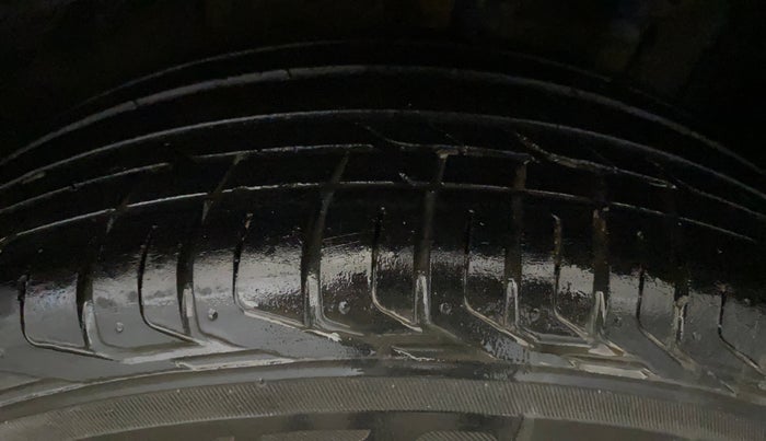 2021 Tata NEXON XZ PLUS PETROL SUNROOF, Petrol, Manual, 62,501 km, Left Rear Tyre Tread