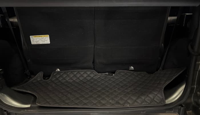 2021 Mahindra Thar LX PETROL HT 4WD AT, Petrol, Automatic, 11,175 km, Boot Inside