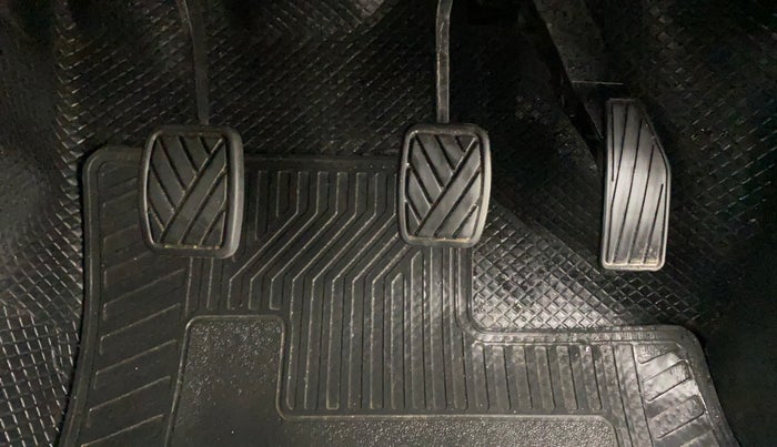 2022 Maruti S PRESSO VXI+, Petrol, Manual, 74,382 km, Pedals