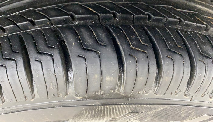 2022 Maruti S PRESSO VXI+, Petrol, Manual, 74,382 km, Right Front Tyre Tread