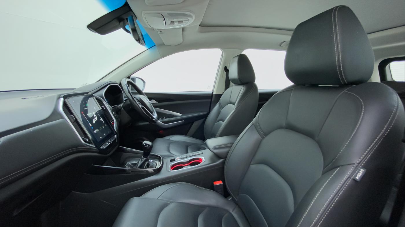 2019 MG HECTOR SHARP DCT PETROL, Petrol, Automatic, 35,499 km, Right Side Front Door Cabin