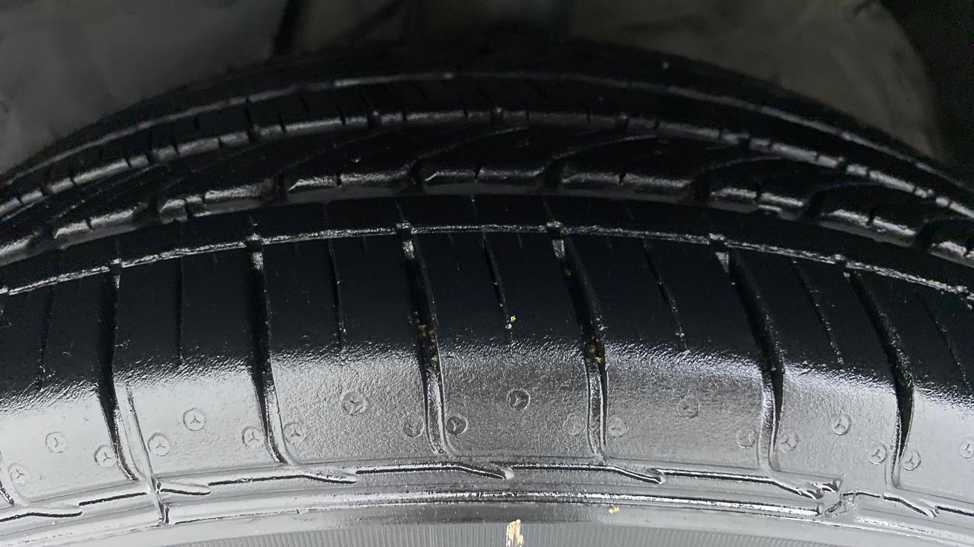 2019 MG HECTOR SHARP DCT PETROL, Petrol, Automatic, 35,499 km, Left Front Tyre Tread