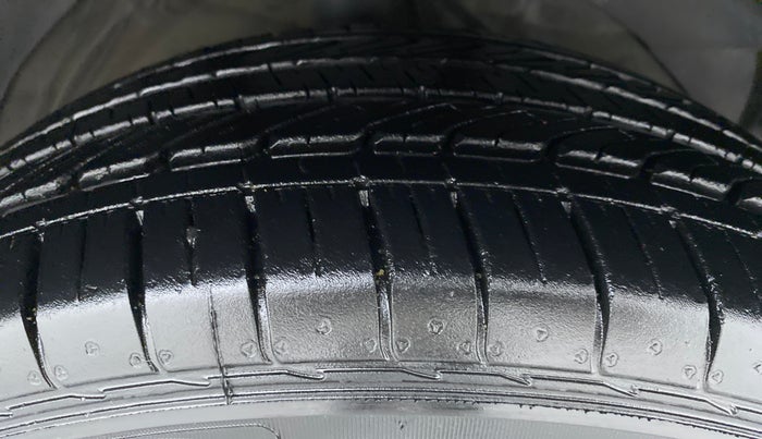 2019 MG HECTOR SHARP DCT PETROL, Petrol, Automatic, 35,499 km, Right Front Tyre Tread