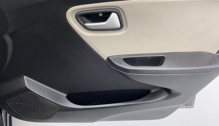 2021 Maruti Alto VXI, Petrol, Manual, 33,415 km, Driver Side Door Panels Control