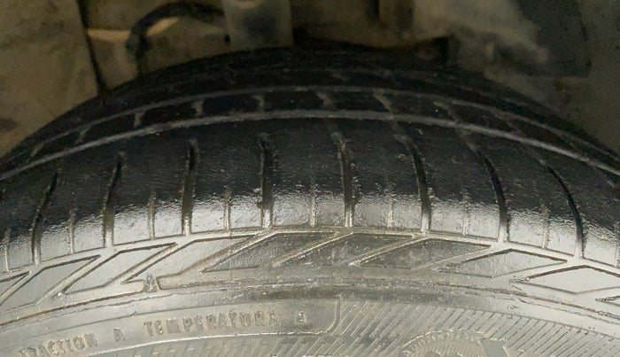 2017 Tata NEXON XZ PLUS PETROL, Petrol, Manual, 74,639 km, Right Front Tyre Tread