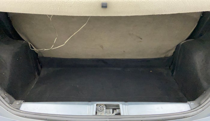 2014 Toyota Etios Liva D 4D GD, Diesel, Manual, 1,66,941 km, Boot Inside