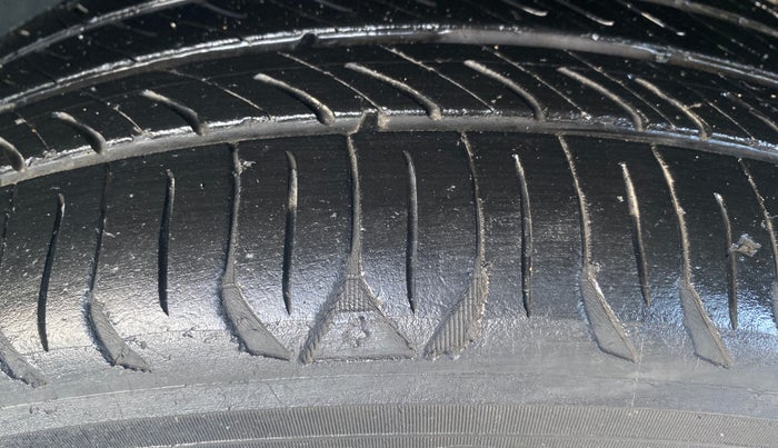 2021 Tata NEXON XZ PETROL, Petrol, Manual, 76,618 km, Left Rear Tyre Tread