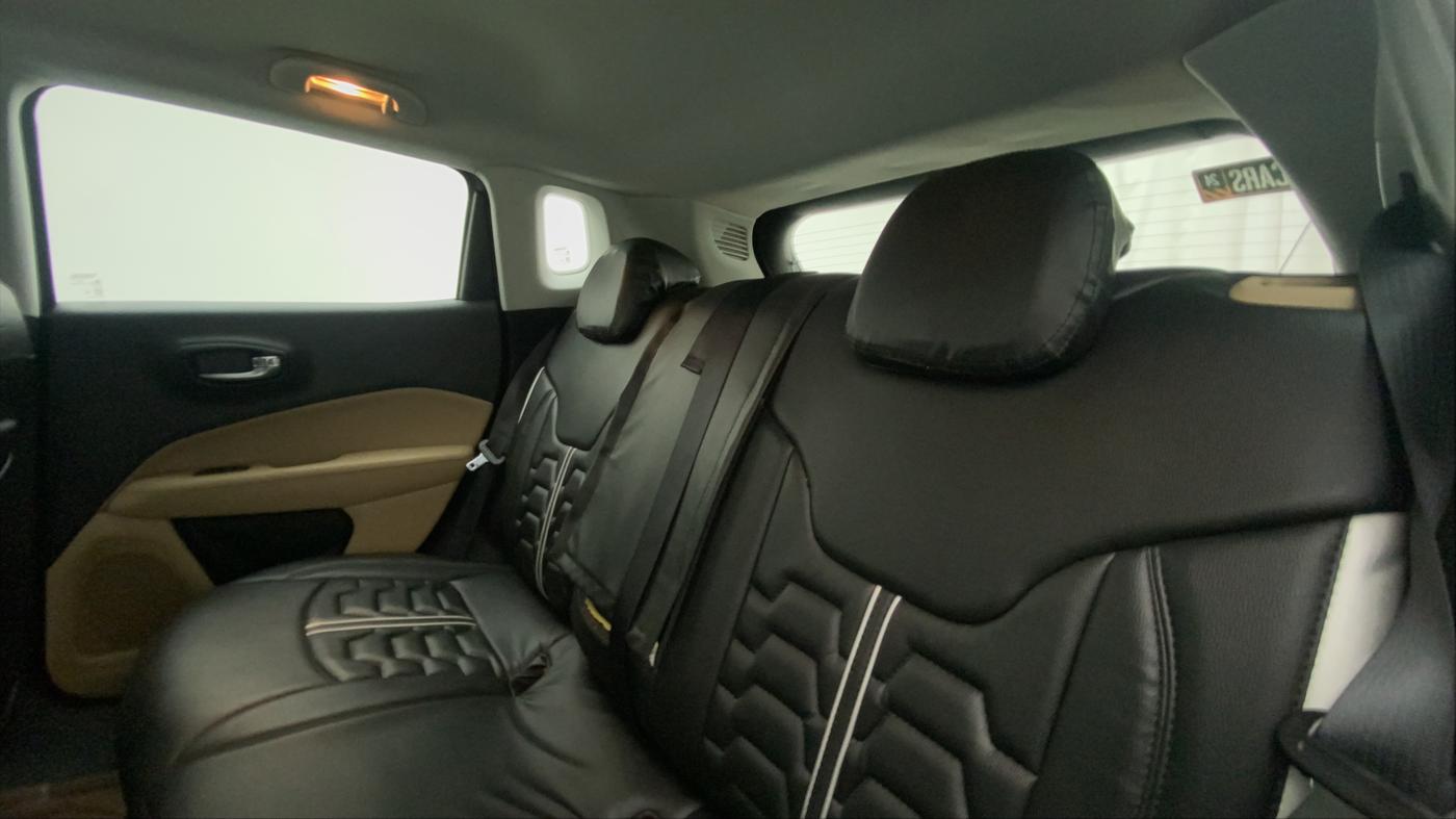 2018 Jeep Compass LONGITUDE (O) 2.0 DIESEL, Diesel, Manual, 34,876 km, Right Side Rear Door Cabin