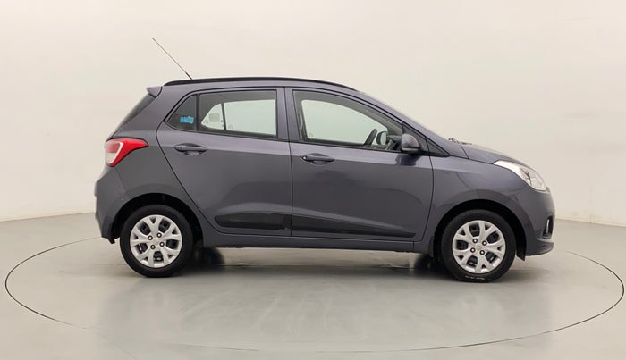 2016 Hyundai Grand i10 SPORTZ 1.2 KAPPA VTVT, Petrol, Manual, 48,956 km, Right Side View
