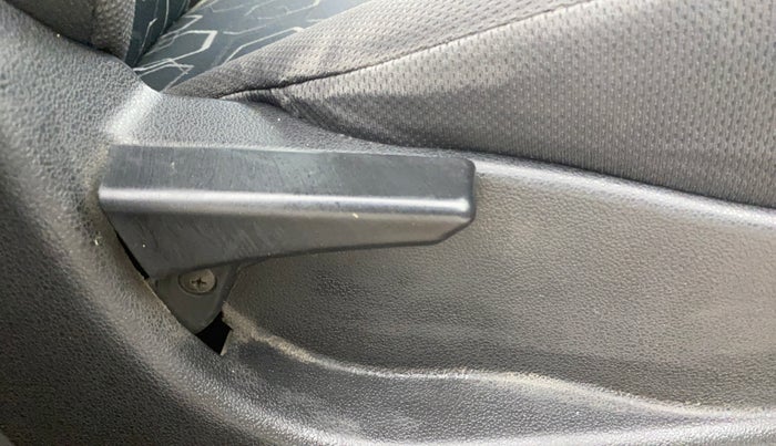 2017 Tata Tiago XT PETROL, Petrol, Manual, 23,837 km, Driver Side Adjustment Panel