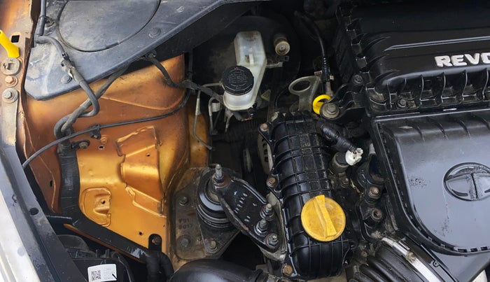 2017 Tata Tiago XT PETROL, Petrol, Manual, 23,837 km, Engine View - Right