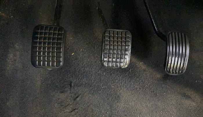 2017 Tata Tiago XT PETROL, Petrol, Manual, 23,837 km, Pedals