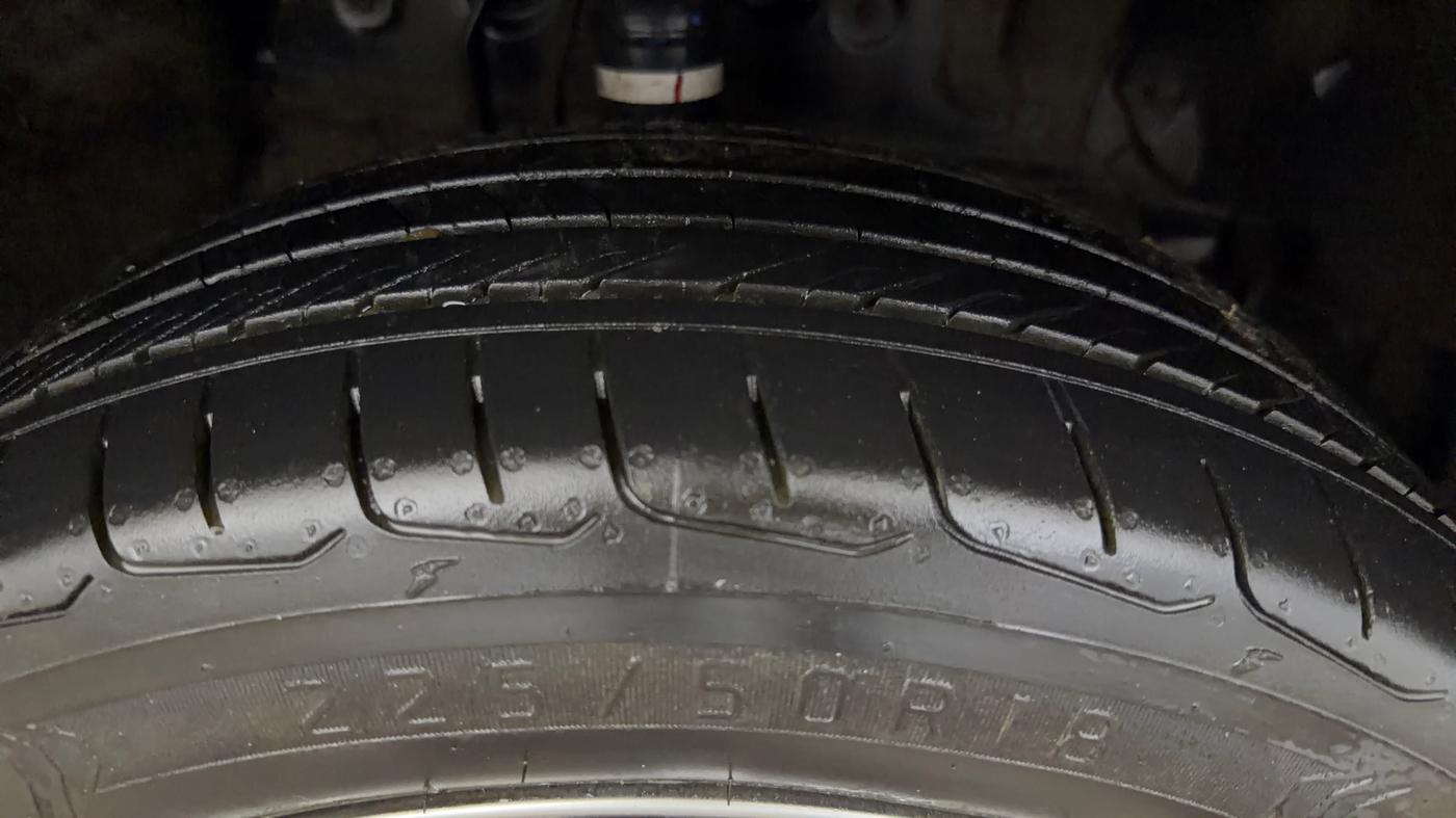 2024 Toyota INNOVA HYCROSS ZX HYBRID 7 STR, Hybrid, Automatic, 24,109 km, Right Front Tyre Tread
