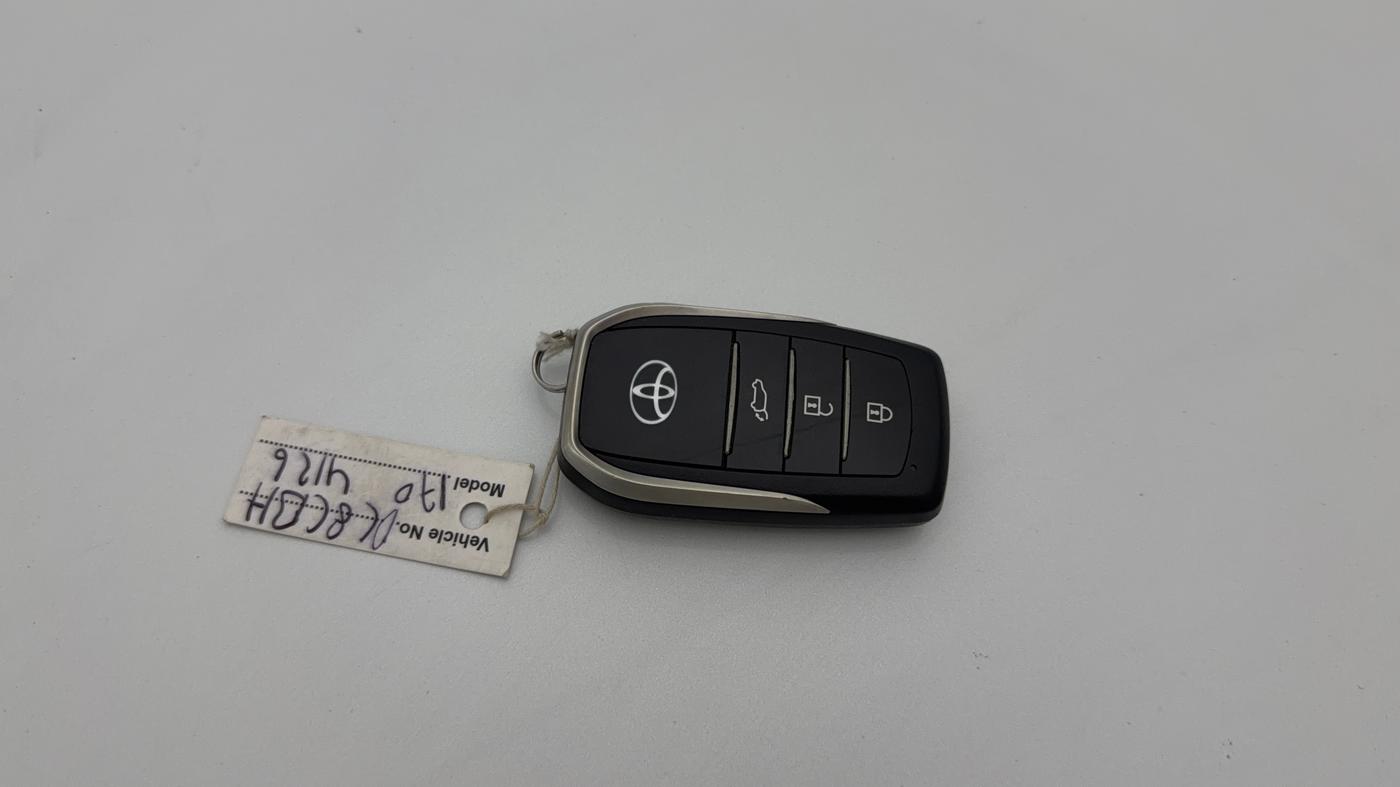 2024 Toyota INNOVA HYCROSS ZX HYBRID 7 STR, Hybrid, Automatic, 24,109 km, Key Close Up