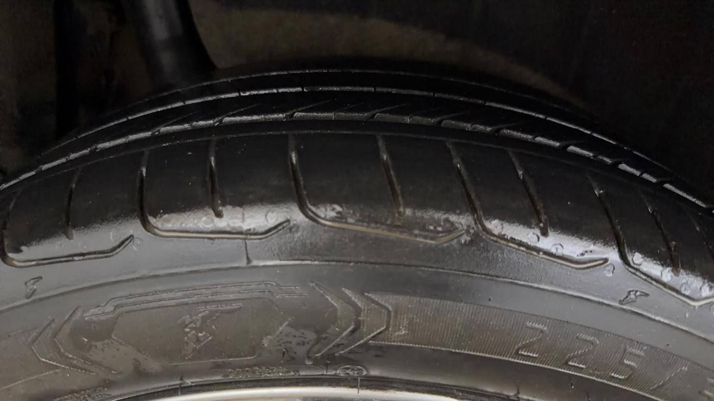 2024 Toyota INNOVA HYCROSS ZX HYBRID 7 STR, Hybrid, Automatic, 24,109 km, Right Rear Tyre Tread