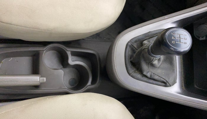 2014 Hyundai i10 MAGNA 1.1, Petrol, Manual, 35,329 km, Gear Lever