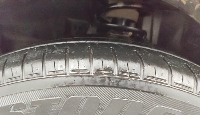 2021 Jeep Compass LIMITED (O) 1.4 PETROL DCT, Petrol, Automatic, 50,443 km, Left Front Tyre Tread
