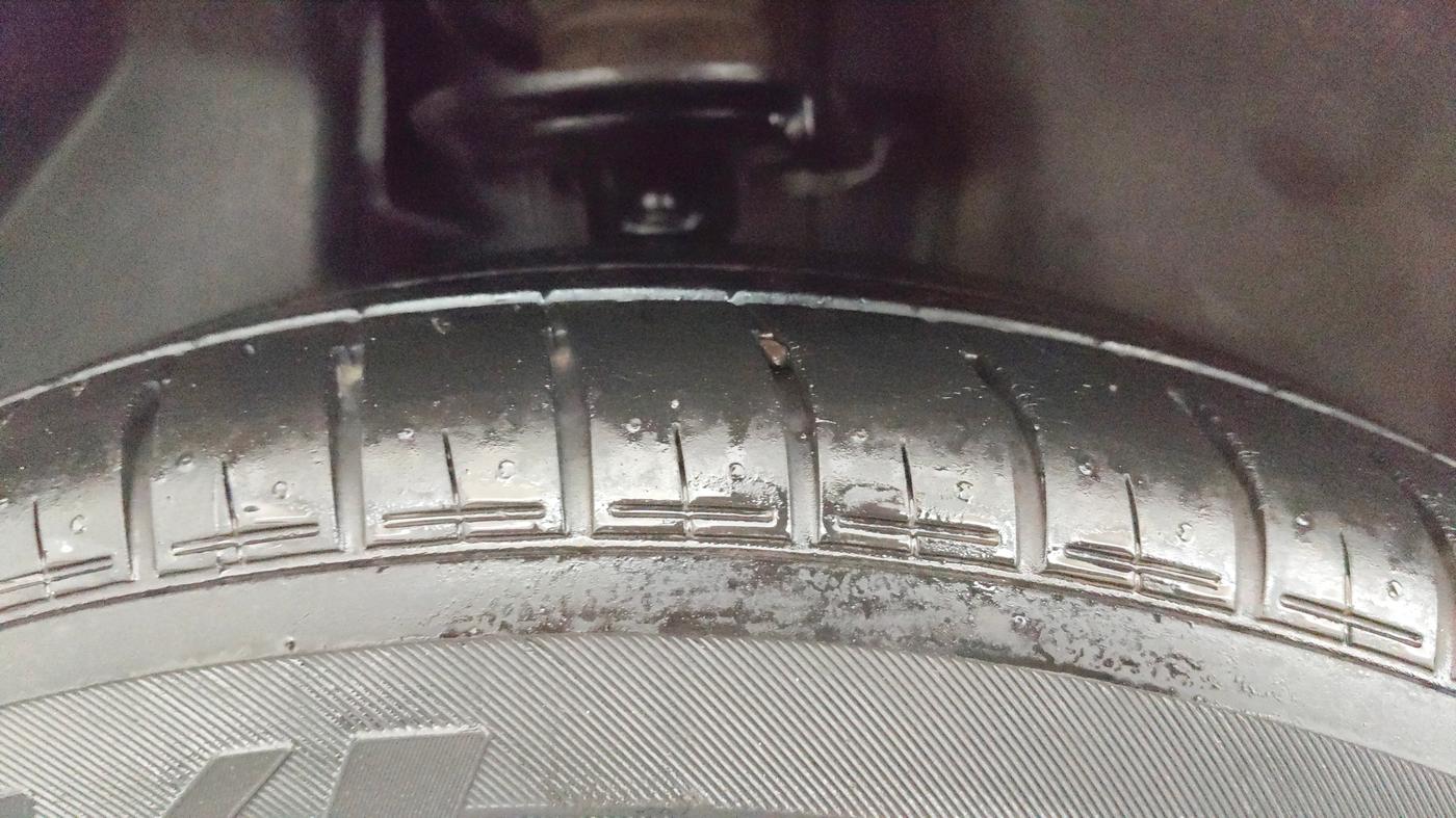 2021 Jeep Compass LIMITED (O) 1.4 PETROL DCT, Petrol, Automatic, 50,443 km, Right Rear Tyre Tread