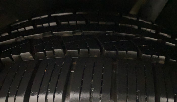 2015 Ford Ecosport TITANIUM 1.5L PETROL AT, Petrol, Automatic, 52,094 km, Left Rear Tyre Tread