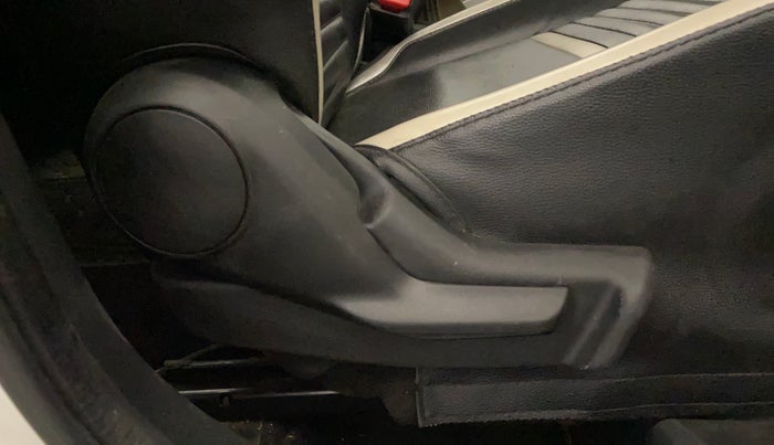 2020 Maruti Baleno DELTA CVT PETROL 1.2, Petrol, Automatic, 27,097 km, Driver Side Adjustment Panel