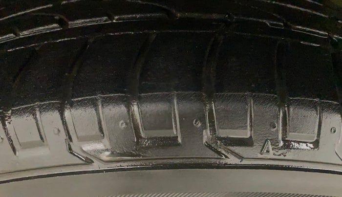 2019 MG HECTOR SHARP 1.5 DCT PETROL, Petrol, Automatic, 73,759 km, Left Front Tyre Tread