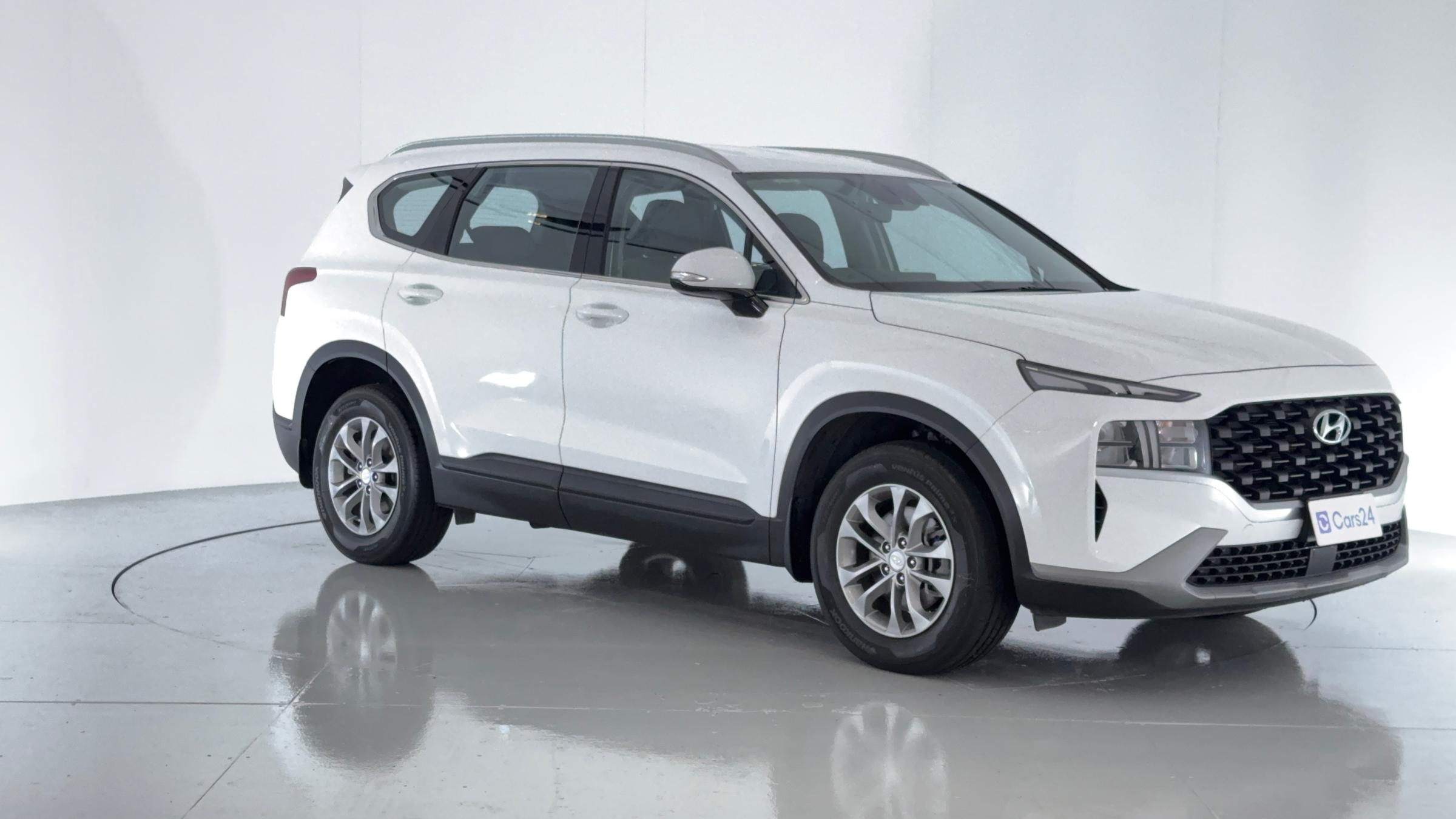 Hyundai Santa Fe image