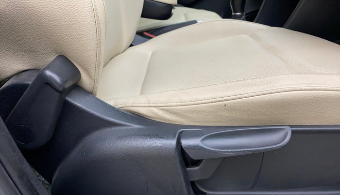 2020 Volkswagen Vento HIGHLINE 1.0L TSI, Petrol, Manual, 1,10,984 km, Driver Side Adjustment Panel