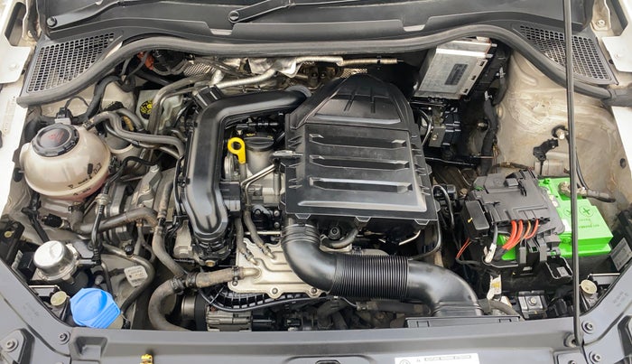 2020 Volkswagen Vento HIGHLINE 1.0L TSI, Petrol, Manual, 1,10,984 km, Engine View