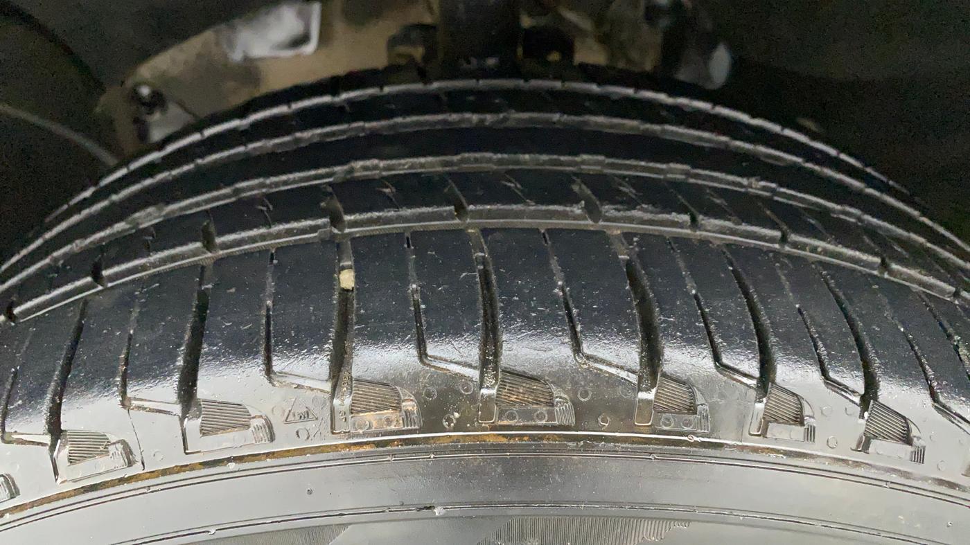 2019 Renault Duster RXS 110 PS, Diesel, Manual, 57,721 km, Left Front Tyre Tread