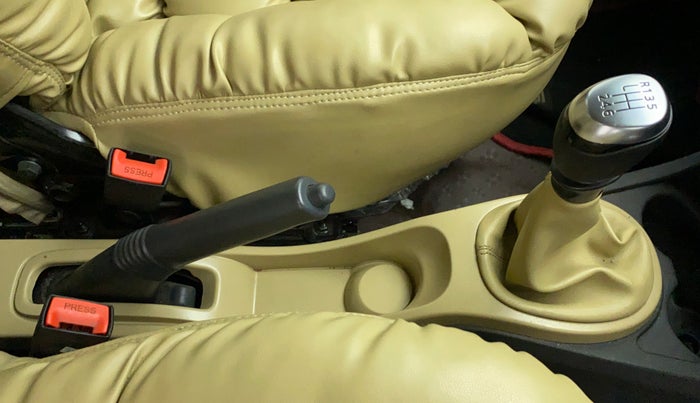 2019 Renault Duster RXS 110 PS, Diesel, Manual, 57,721 km, Gear Lever