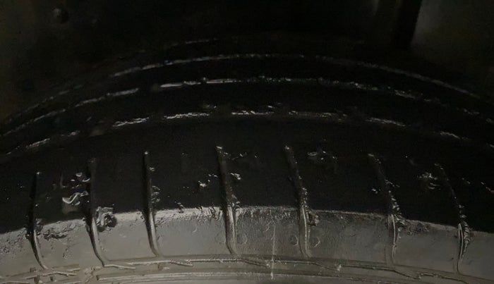 2019 MG HECTOR SHARP 1.5 DCT PETROL, Petrol, Automatic, 50,990 km, Left Rear Tyre Tread