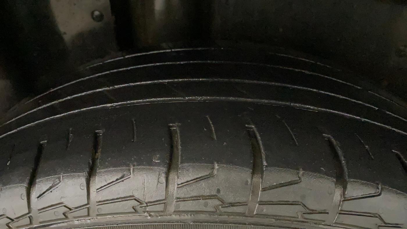2019 MG HECTOR SHARP 1.5 DCT PETROL, Petrol, Automatic, 51,161 km, Right Rear Tyre Tread