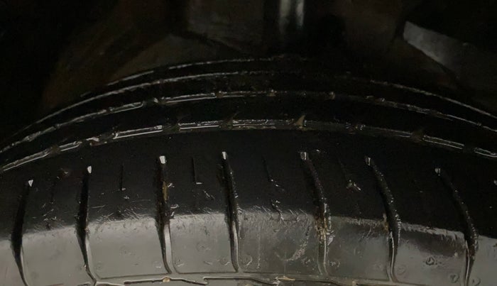 2019 MG HECTOR SHARP 1.5 DCT PETROL, Petrol, Automatic, 50,990 km, Right Front Tyre Tread