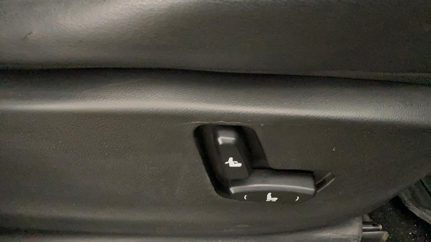2019 MG HECTOR SHARP 1.5 DCT PETROL, Petrol, Automatic, 51,161 km, Driver Side Adjustment Panel