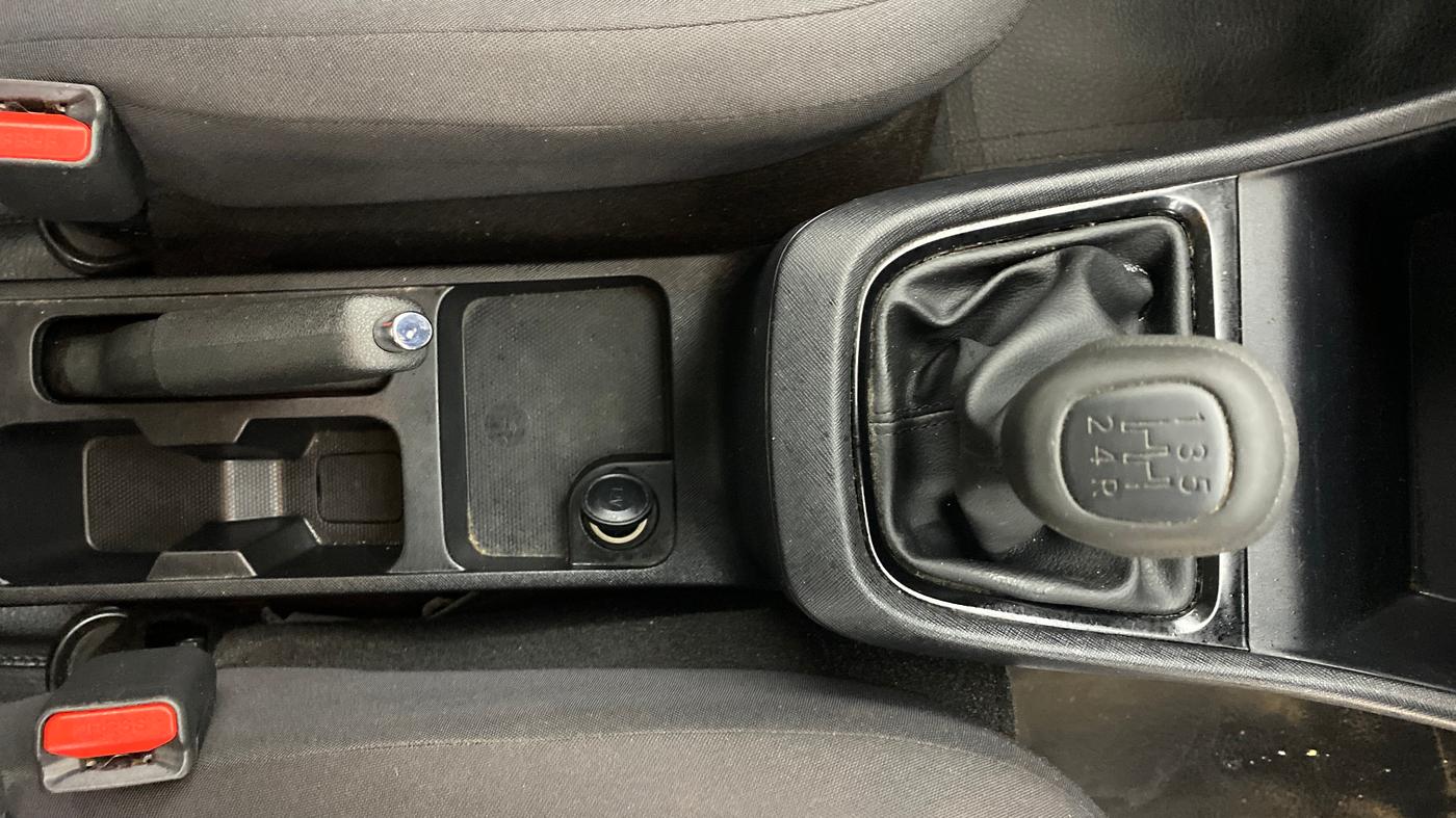 2023 Tata PUNCH PURE MT CNG, CNG, Manual, 53,991 km, Gear Lever