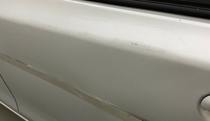 2013 Toyota Etios Liva G, Petrol, Manual, 58,634 km, Rear left door - Minor scratches