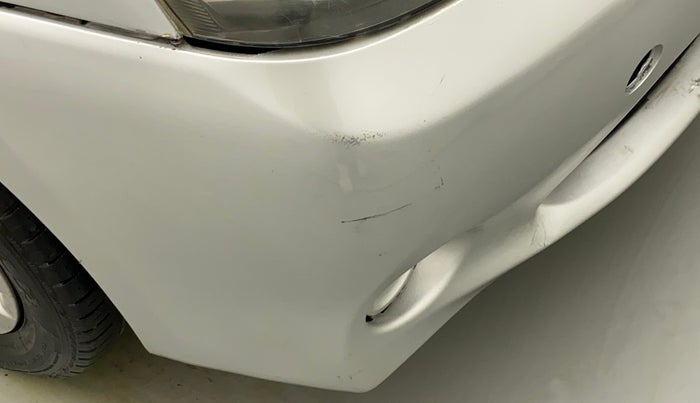 2013 Toyota Etios Liva G, Petrol, Manual, 58,634 km, Front bumper - Minor scratches