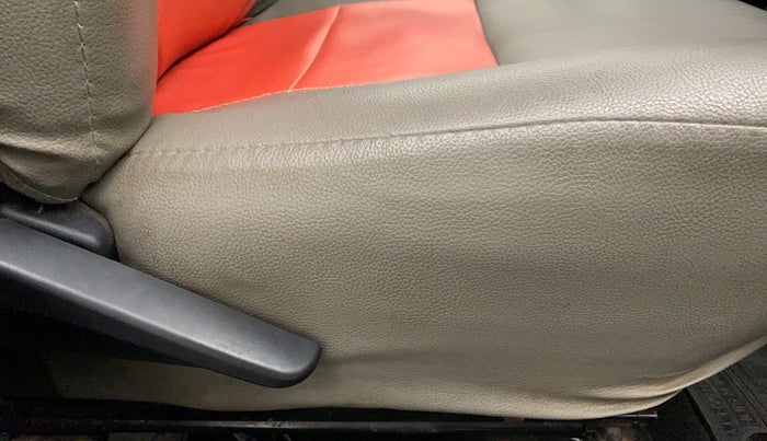 2011 Toyota Etios Liva G, Petrol, Manual, 44,237 km, Driver Side Adjustment Panel