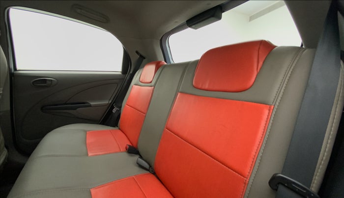 2011 Toyota Etios Liva G, Petrol, Manual, 44,237 km, Right Side Rear Door Cabin