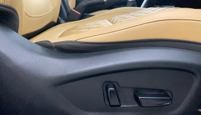 2023 KIA SELTOS HTX PLUS 1.5 DIESEL, Diesel, Manual, 15,183 km, Driver Side Adjustment Panel
