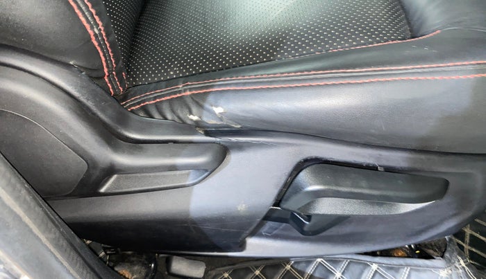2023 Tata Tiago XZ PLUS PETROL, Petrol, Manual, 46,107 km, Driver Side Adjustment Panel