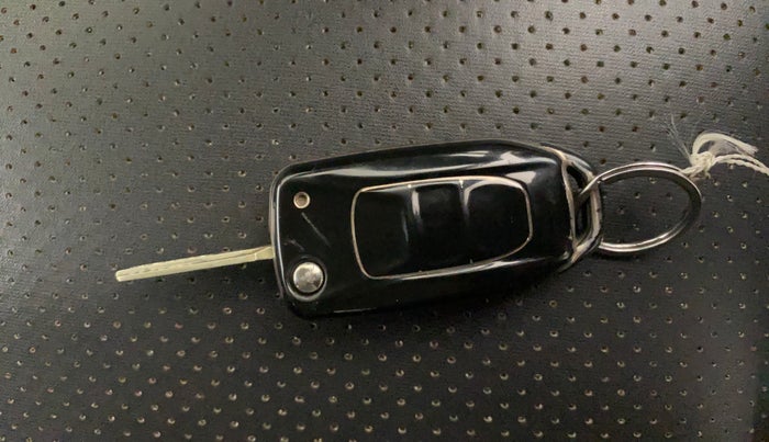 2023 Tata Tiago XZ PLUS PETROL, Petrol, Manual, 46,107 km, Key Close Up
