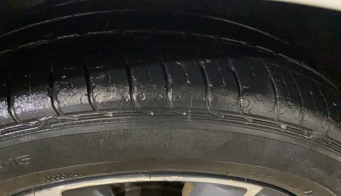 2023 Tata Tiago XZ PLUS PETROL, Petrol, Manual, 46,107 km, Right Front Tyre Tread